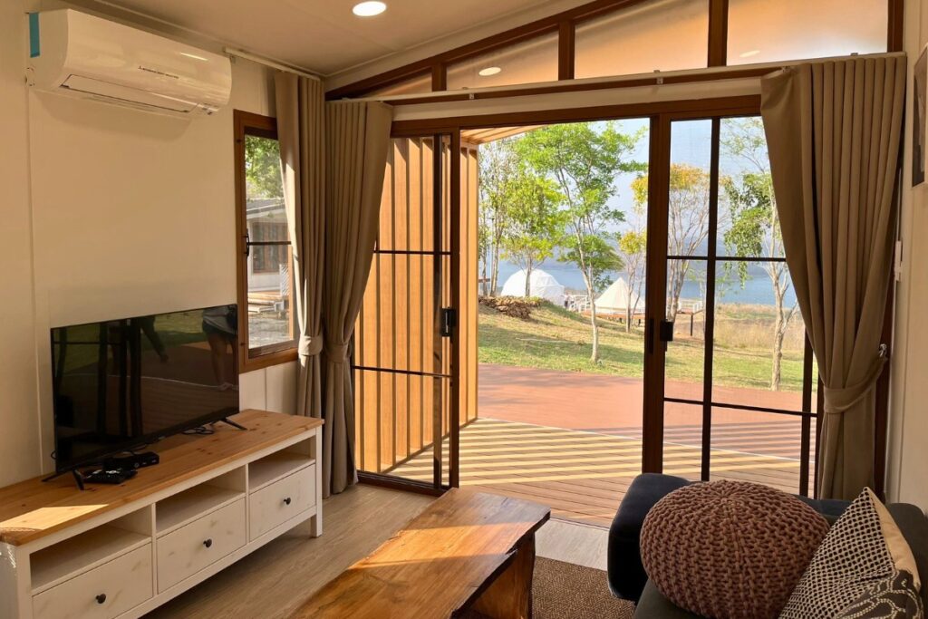 LAKE VIEW 3